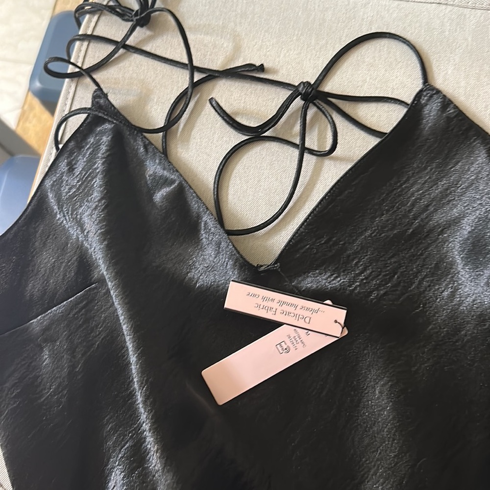 Victoria secret M silk slip new - Picture 4 of 4